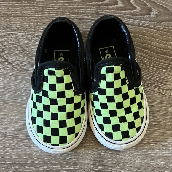 Vans Toddler Checkerboard Slip-On V - Picture 2 of 6